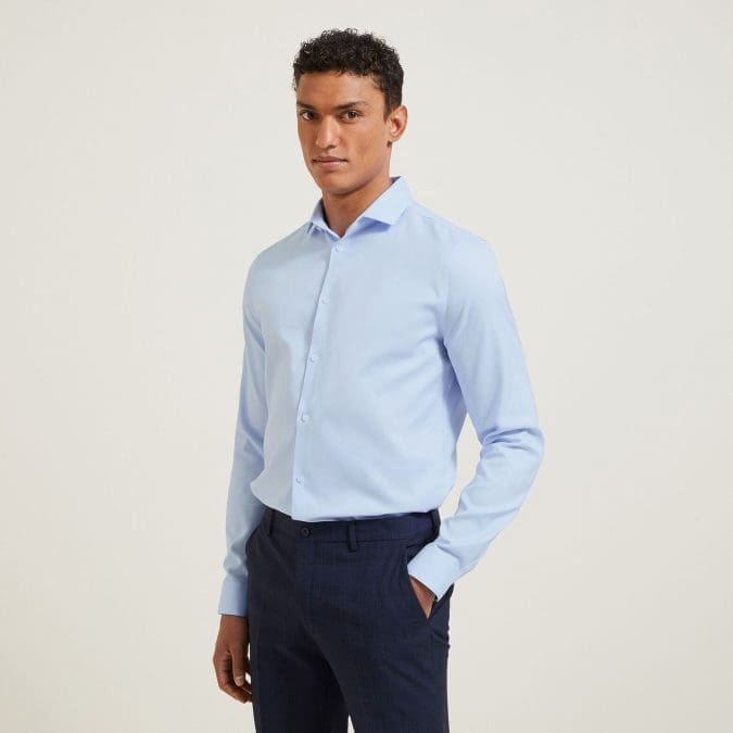 découvrez notre collection de chemises sans repassage, alliant confort et élégance. parfaites pour un look soigné sans le tracas du fer à repasser, ces chemises sont idéales pour les professionnels en déplacement et ceux qui apprécient la simplicité au quotidien.