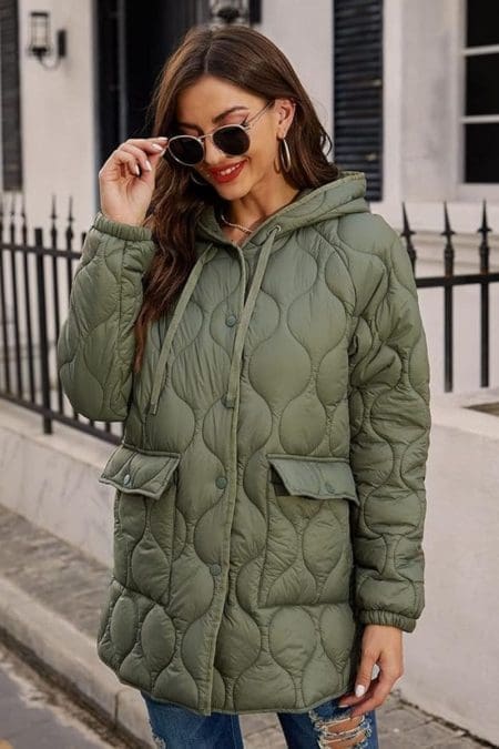 découvrez notre collection de vestes de printemps, alliant confort et style. parfaites pour les journées douces, nos vestes vous accompagnent dans toutes vos aventures tout en vous protégeant des caprices de la météo. soyez tendance cette saison avec nos modèles variés et colorés.